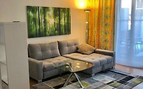 Gemuetliche 2 Zimmer Wohnung mit Gartensitzplatz